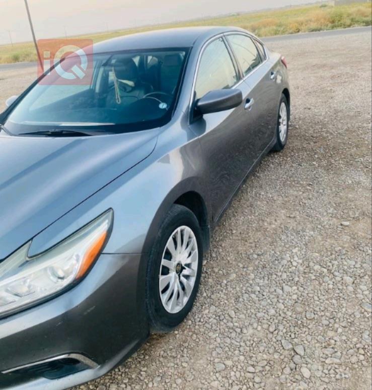 نيسان ألتيما